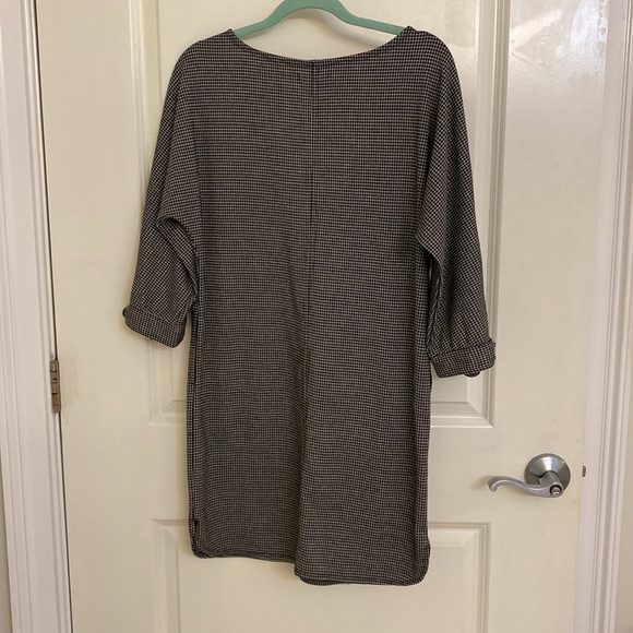 Houndstooth Pattern Dress - Picture 5 of 8